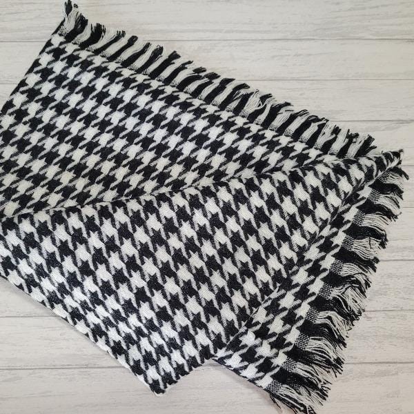 Classy and Sassy in Houndstooth! - Momma's Secret Cupboard